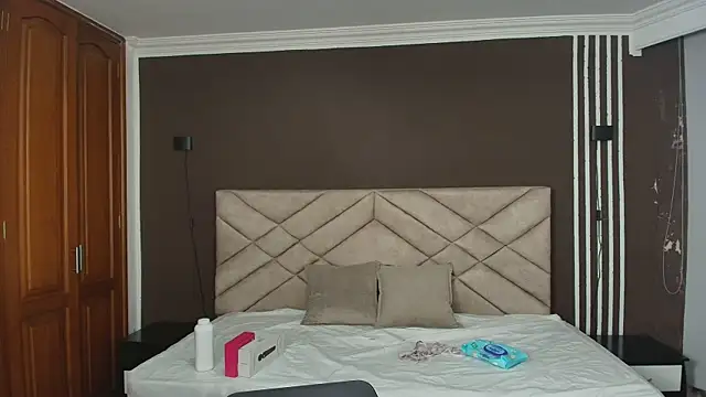 Raquel jones online show from 09/20/25, 12:06