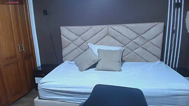 Raquel jones online show from 11/11/25, 11:43