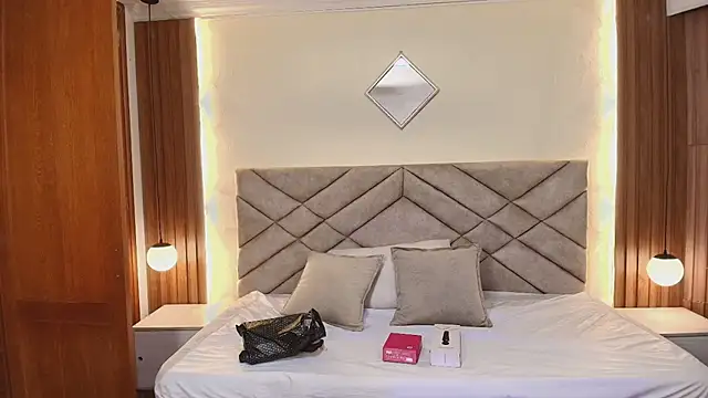 Raquel jones online show from 03/15/26, 12:00