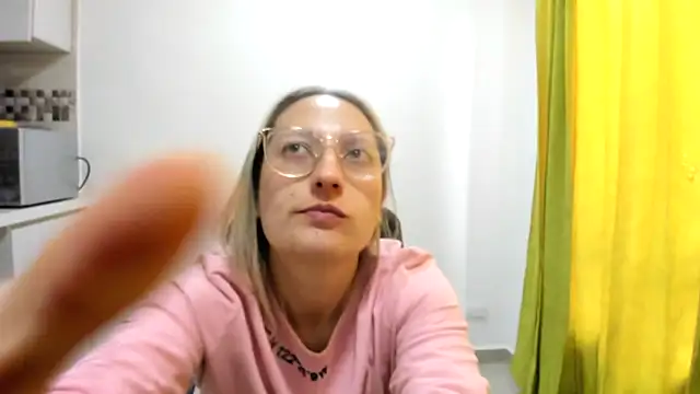 Adele johnsonn1 online show from 12/17/24, 06:31