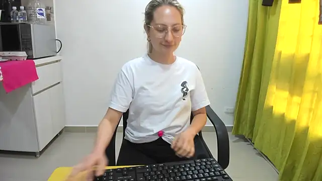 Adele johnsonn1 online show from 01/17/25, 06:02