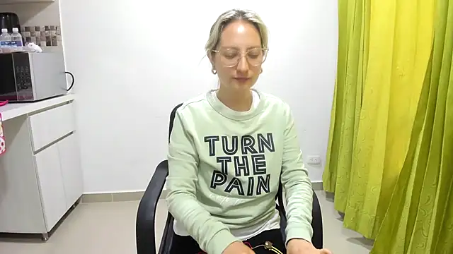 Adele johnsonn1 online show from 02/06/25, 12:37