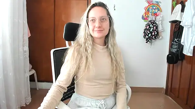 Adele johnsonn1 online show from 10/20/25, 03:56