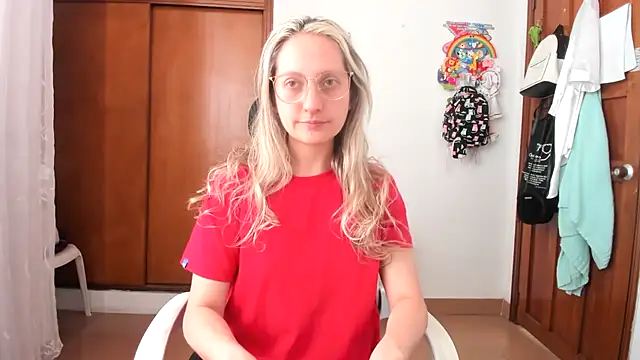 Adele johnsonn1 online show from 11/18/25, 03:27