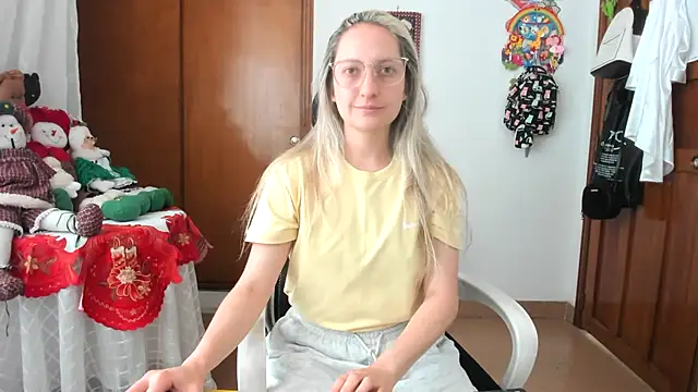 Adele johnsonn1 online show from 11/24/25, 03:45