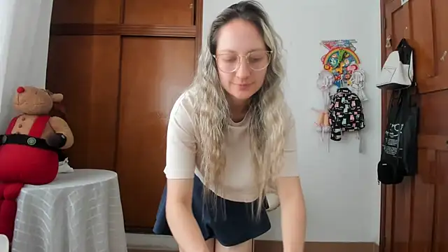 Adele johnsonn1 online show from 03/27/26, 04:18