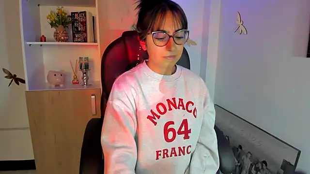 Isabellaa22 1 online show from 03/04/25, 09:32