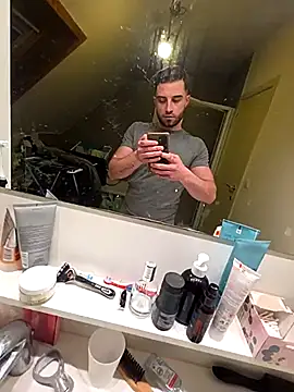 Snapshot of Vekie_007 chatting on 02/01/26, 07:23 Vekie 007 online show from 02/01/26, 07:23