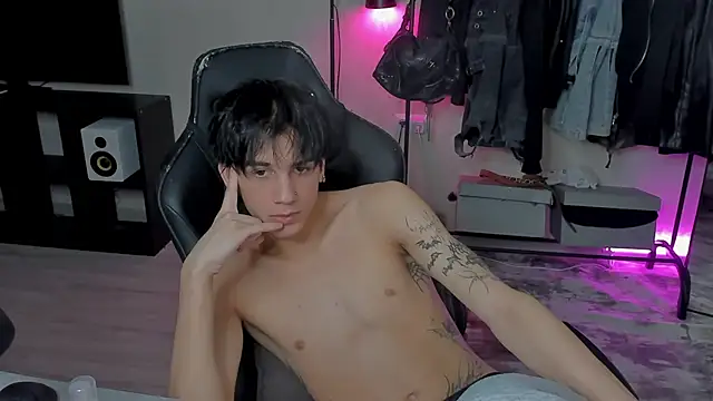 MarkBrowniii online show from 02/17/25, 09:08