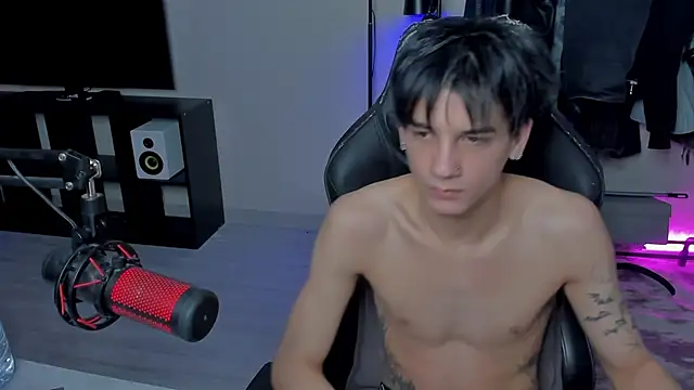 MarkBrowniii online show from 03/22/25, 08:51