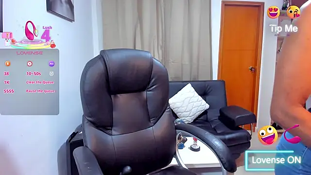 Snapshot of Alison_Lemos chatting on 05/27/26, 10:34 Alison Lemos online show from 05/27/26, 10:34
