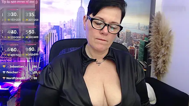 ninarandmann online show from 01/03/25, 08:22