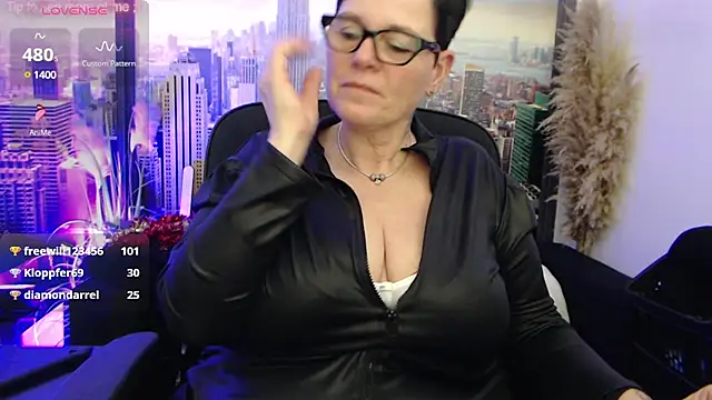 ninarandmann online show from 02/27/25, 10:20