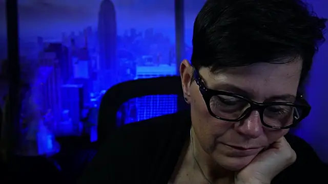 ninarandmann online show from 11/30/25, 06:12