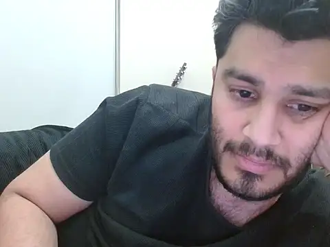 Snapshot of robintoit chatting on 02/20/26, 06:52 robintoit online show from 02/20/26, 06:52