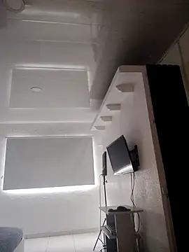 Natasha milf   online show from 10/17/25, 01:03