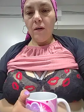 Snapshot of Natasha_milf__ chatting on 05/27/26, 01:57 Natasha milf online show from 05/27/26, 01:57