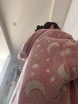 Bonniepark online show from 11/30/25, 01:04