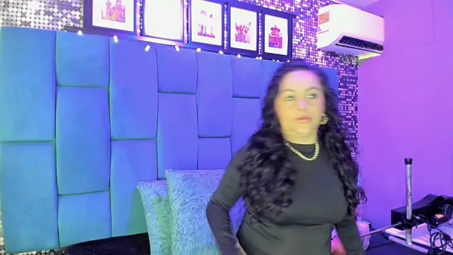 hanny milf online show from 11/18/25, 11:47