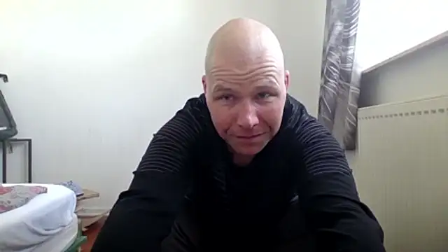 Snapshot of gaywolf426 chatting on 04/26/26, 10:46 gaywolf426 online show from 04/26/26, 10:46