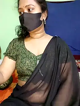 Idhika Paul online show from 02/02/25, 12:46