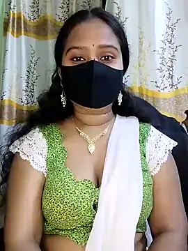 Idhika Paul online show from 02/11/25, 12:48