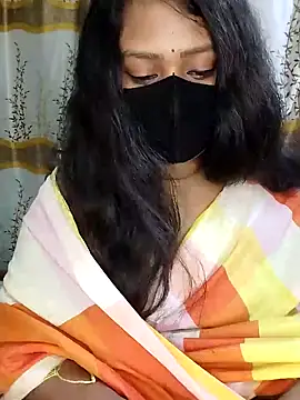 Idhika Paul online show from 02/19/25, 12:25