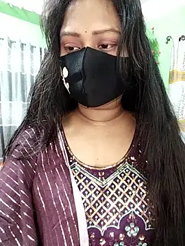 Idhika Paul online show from 09/08/25, 04:17