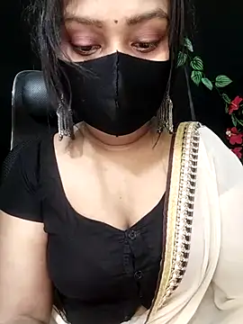 Idhika Paul online show from 11/01/25, 09:06