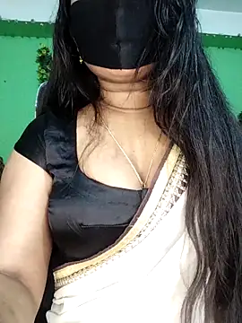 Idhika Paul online show from 03/29/26, 01:00