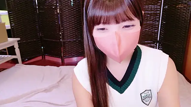 Snapshot of Naachan_ chatting on 09/27/25, 12:48 Naachan  online show from 09/27/25, 12:48