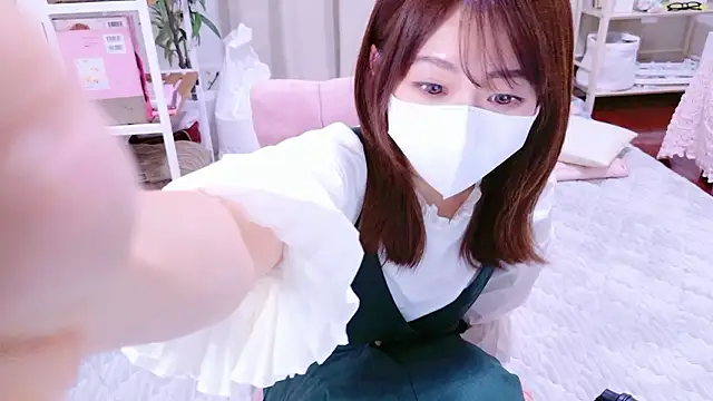 Mii v v online show from 10/25/25, 10:23