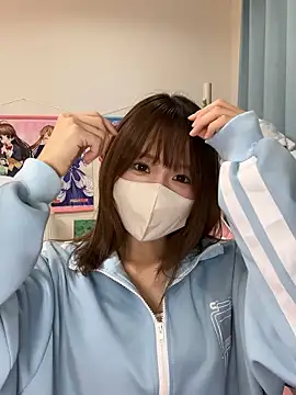 Yui-Ch online show from 10/15/25, 02:06