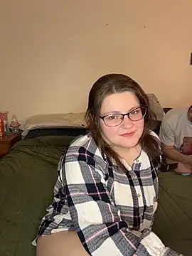 sexybee124 online show from 04/10/26, 04:17