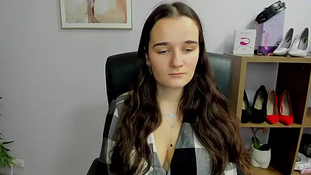 KateDelight online show from 10/26/25, 08:09