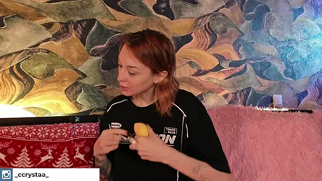 Snapshot of CrystalRey chatting on 12/24/24, 03:16 CrystalRey online show from 12/24/24, 03:16