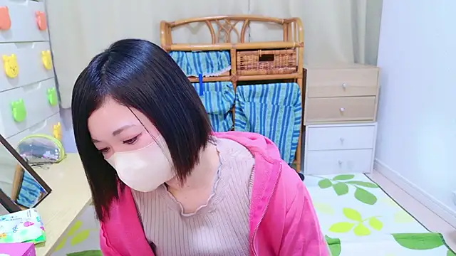 Snapshot of Minami_San chatting on 02/19/25, 05:49 Minami San online show from 02/19/25, 05:49