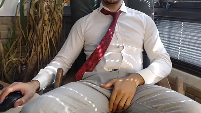 Naughtb0y online show from 03/11/25, 07:37