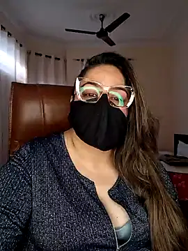 Snapshot of SEXY-Sardarni chatting on 01/14/25, 09:24 SEXY-Sardarni online show from 01/14/25, 09:24