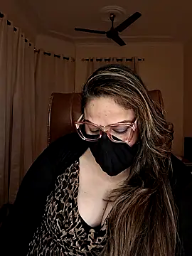 Snapshot of SEXY-Sardarni chatting on 01/30/25, 03:08 SEXY-Sardarni online show from 01/30/25, 03:08