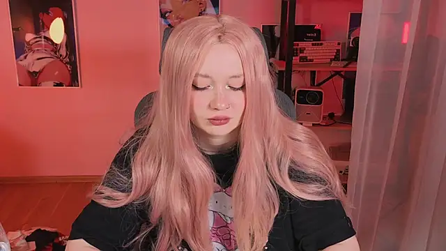 carolina elf online show from 03/31/26, 05:08