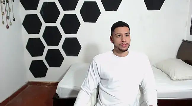 Jhors  Collens online show from 02/04/25, 04:48