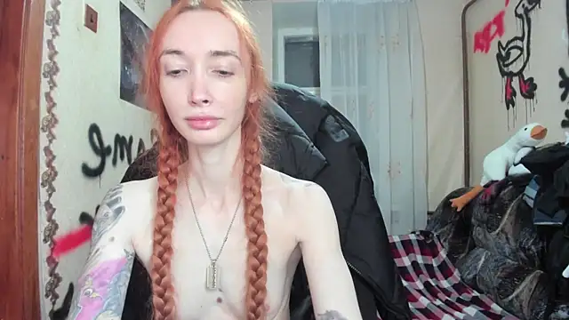 Snapshot of Roxy_Silver chatting on 12/04/24, 09:46 Roxy Silver online show from 12/04/24, 09:46