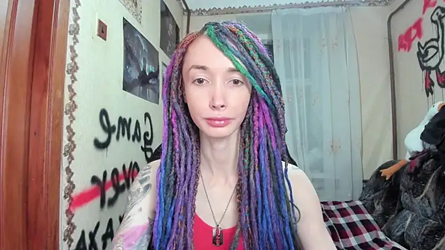 Snapshot of Roxy_Silver chatting on 12/09/24, 07:18 Roxy Silver online show from 12/09/24, 07:18