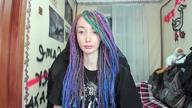 Snapshot of Roxy_Silver chatting on 12/17/24, 12:12 Roxy Silver online show from 12/17/24, 12:12