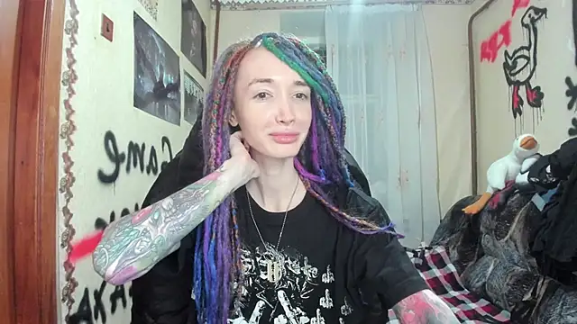 Snapshot of Roxy_Silver chatting on 12/25/24, 10:05 Roxy Silver online show from 12/25/24, 10:05