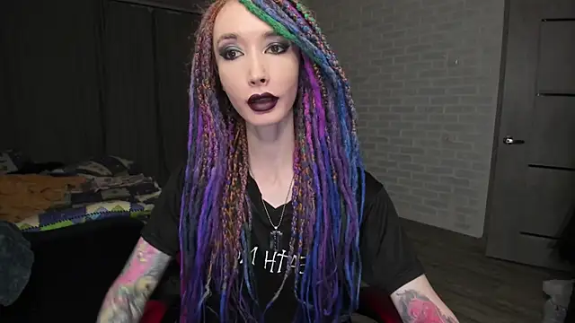 Snapshot of Roxy_Silver chatting on 01/09/25, 01:56 Roxy Silver online show from 01/09/25, 01:56