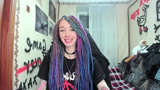 Snapshot of Roxy_Silver chatting on 01/20/25, 09:43 Roxy Silver online show from 01/20/25, 09:43