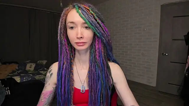 Snapshot of Roxy_Silver chatting on 01/28/25, 08:36 Roxy Silver online show from 01/28/25, 08:36