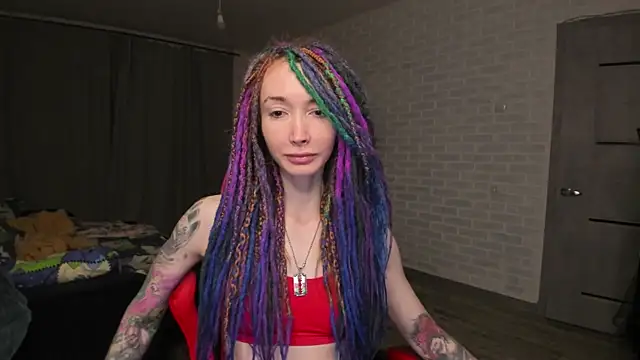 Snapshot of Roxy_Silver chatting on 01/31/25, 07:51 Roxy Silver online show from 01/31/25, 07:51